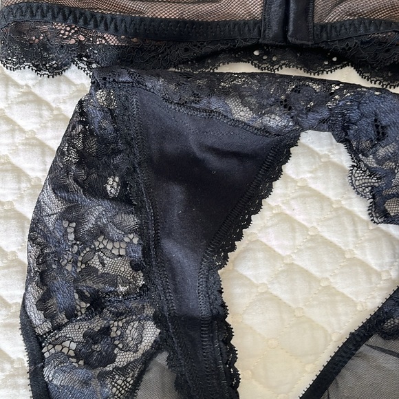 Victoria’s Secret M Demi bra thong sexy set - Picture 9 of 10